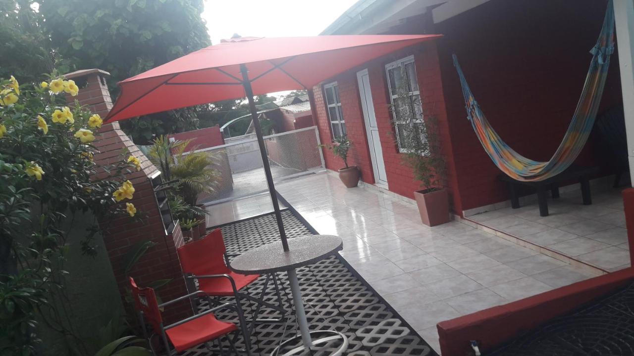 Villa En Familia Puerto Iguazú Exterior foto