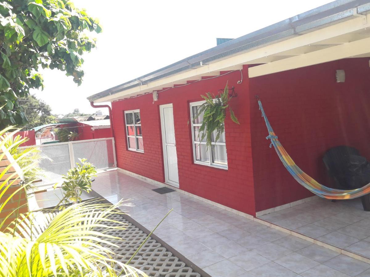 Villa En Familia Puerto Iguazú Exterior foto