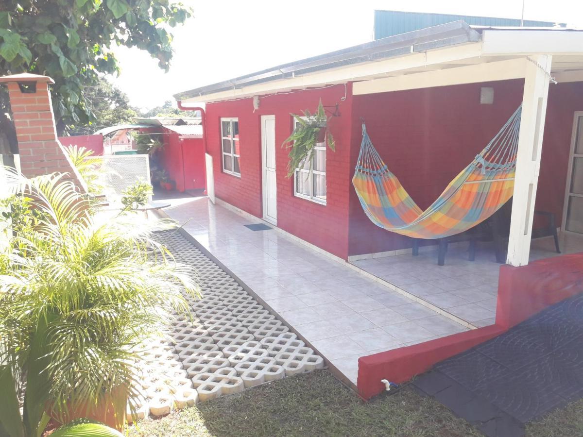 Villa En Familia Puerto Iguazú Exterior foto